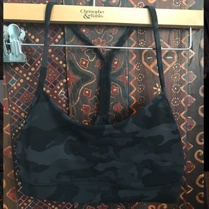 BLACK CAMO LULULEMON SPORTS BRA